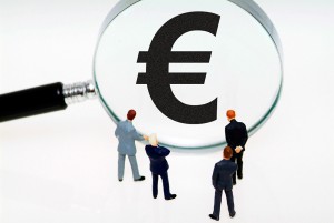 € under loupe