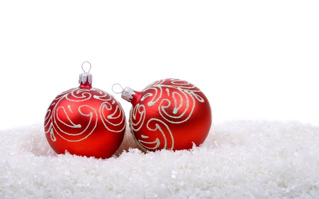 two-red-christmas-baubles--photo-97488