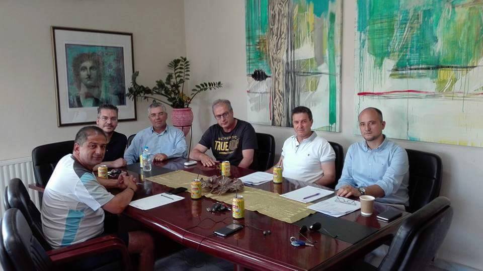 Συνάντηση στο Δημαρχείο Αλμωπίας για την προώθηση θεμάτων της Αλμωπίας. Ιδιαίτερα συζητήθηκαν θέματα που αφορούν τις προτάσεις της Αλμωπίας στο INTERREG και την Δημοτική Επιχείρηση Λουτρών