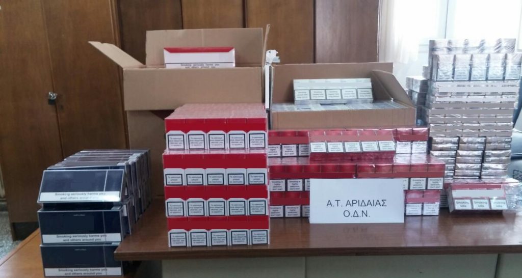Συνελήφθησαν δύο άτομα στην Πέλλα για κατοχή λαθραίων τσιγάρων
