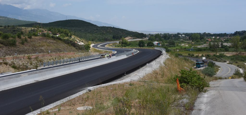 Αποστόλου : Κονδύλια 39,6 εκατ. ευρώ για έργα αγροτικής οδοποιίας σε όλη τη χώρα