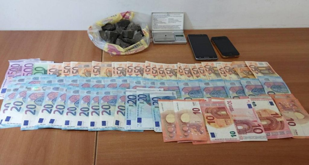 Από αστυνομικούς του Τμήματος Ασφάλειας Αλεξάνδρειας συνελήφθη 28χρονος για διακίνηση ηρωίνης