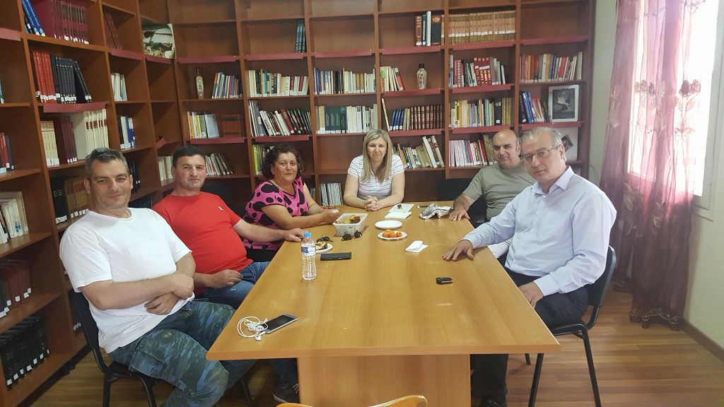 O Γιάννης Σηφάκης με τον "Μενέλαο Λουντέμη" για την ίδρυση Μουσείου Λουντέμη στον Εξαπλάτανο
