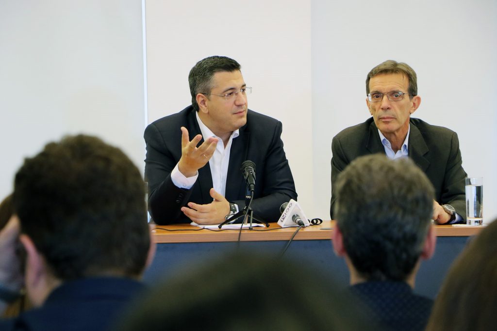 Α. Τζιτζικώστας - 'Ανοίξαμε τον Δρόμο της Συνεργασίας Επιχειρήσεων της Κ.Μ. με το CERN'
