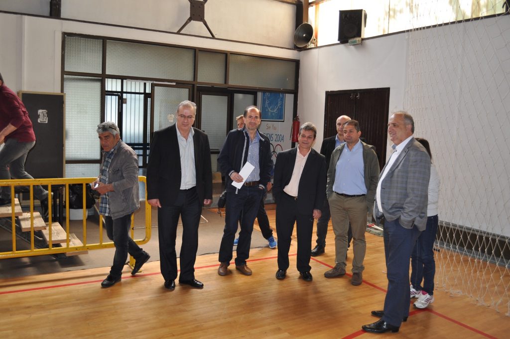 Γιάννης Σηφάκης : Υπεγράφη η σύμβαση για το κολυμβητήριο και προωθούνται για χρηματοδότηση Κλειστό Άρνισσας- χλοοτάπητες Αριδαίας και Έδεσσας