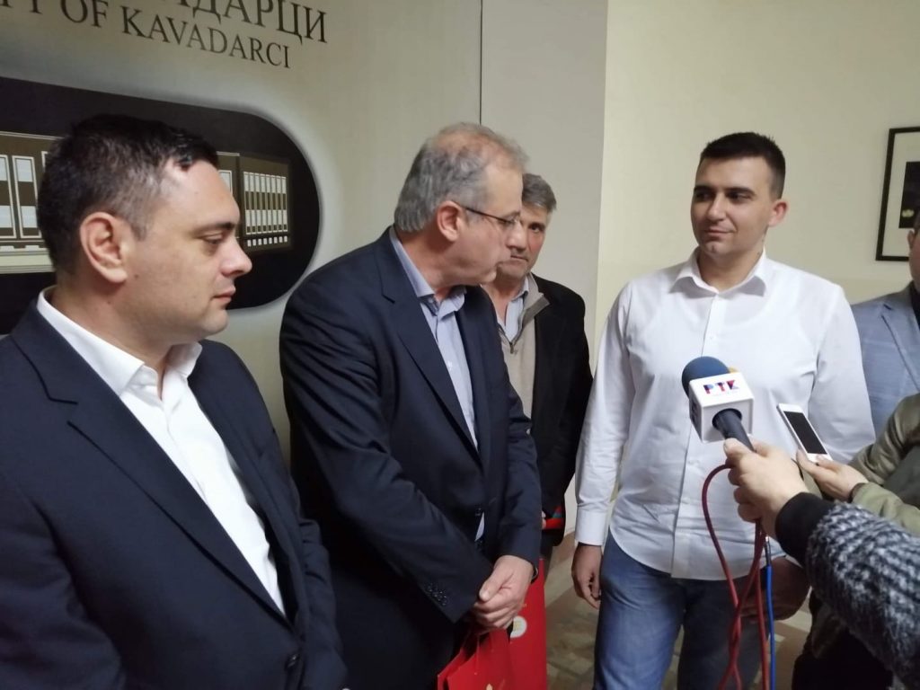 Ο Γιάννης Σηφάκης σε σύσκεψη στο Δημαρχείο του Καβάνταρτσι με όλους τους πολιτικούς παράγοντες Καβάνταρτσι και Νεγκότινο για την σύνδεση