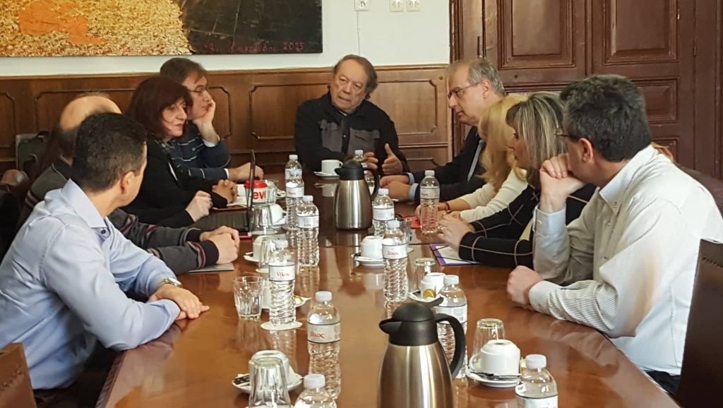 Ο Γιάννης Σηφάκης με τον πρύτανη του Διεθνούς Πανεπιστημίου Γιώργο Στάμου και τους Διευθυντές ΕΠΑΛ