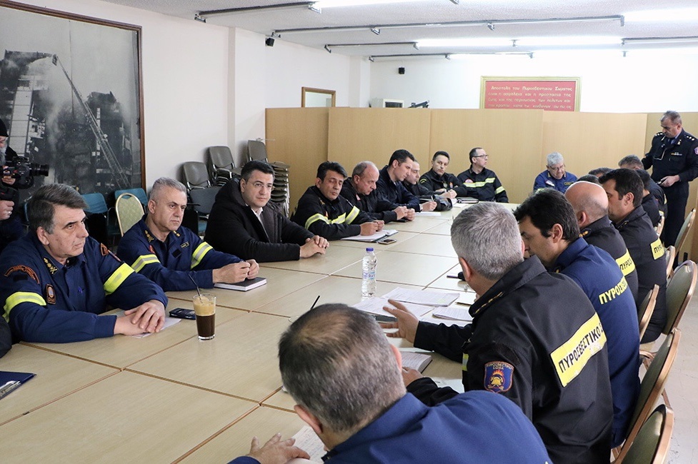 Ο Περιφερειάρχης Κεντρικής Μακεδονίας Απόστολος Τζιτζικώστας στο ΕΚΑΒ και στην Πυροσβεστική Υπηρεσία