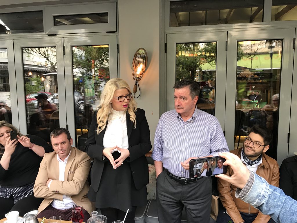 Η Κική Παπαδάκη Ενώνει