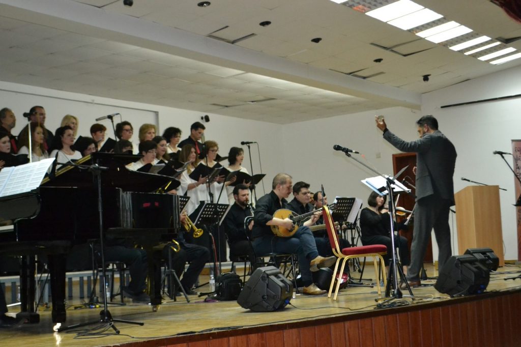 "Στην Έδεσσα τα βράδια συνήθως σουρουπώνει πιο νωρίς..."