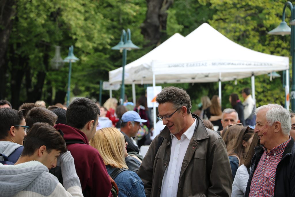Οι υποψήφιοι ευρωβουλευτές του «ΣΥΡΙΖΑ - Προοδευτική Συμμαχία» Κώστας Αρβανίτης, δημοσιογράφος και Αλέξανδρος Νικολαϊδης, ολυμπιονίκης, στην Έδεσσα