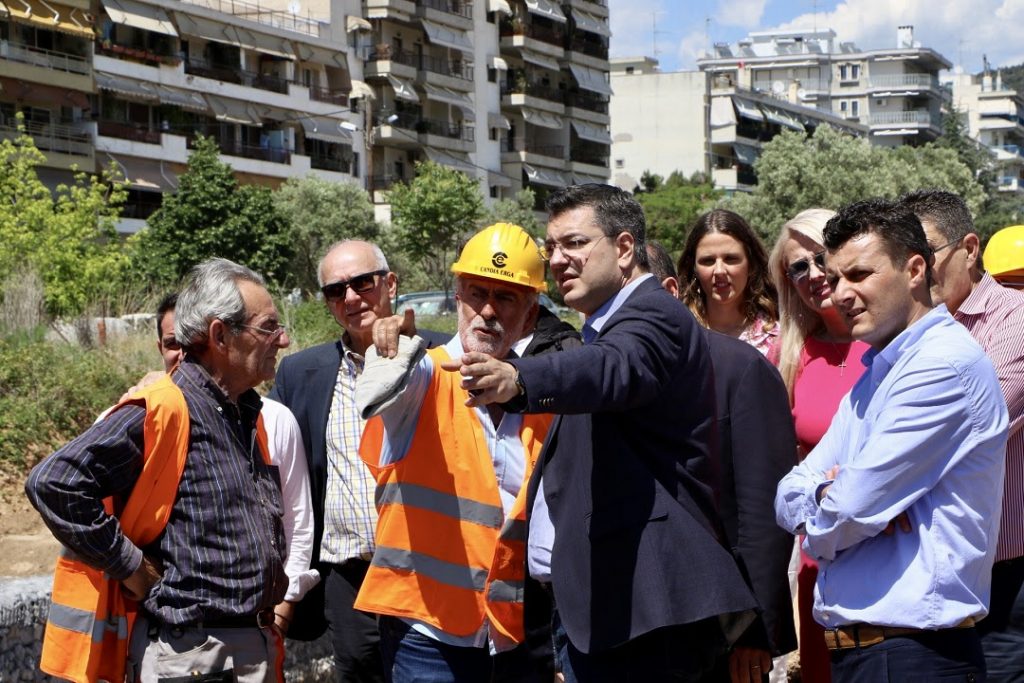 Α. Τζιτζικώστας-'Ολοκληρώνουμε αντιπλημμυρικά έργα που θωρακίζουν 19 πόλεις της Κεντρικής Μακεδονίας' - Επίσκεψη στο ρέμα Σταγειρίτη στην Πυλαία