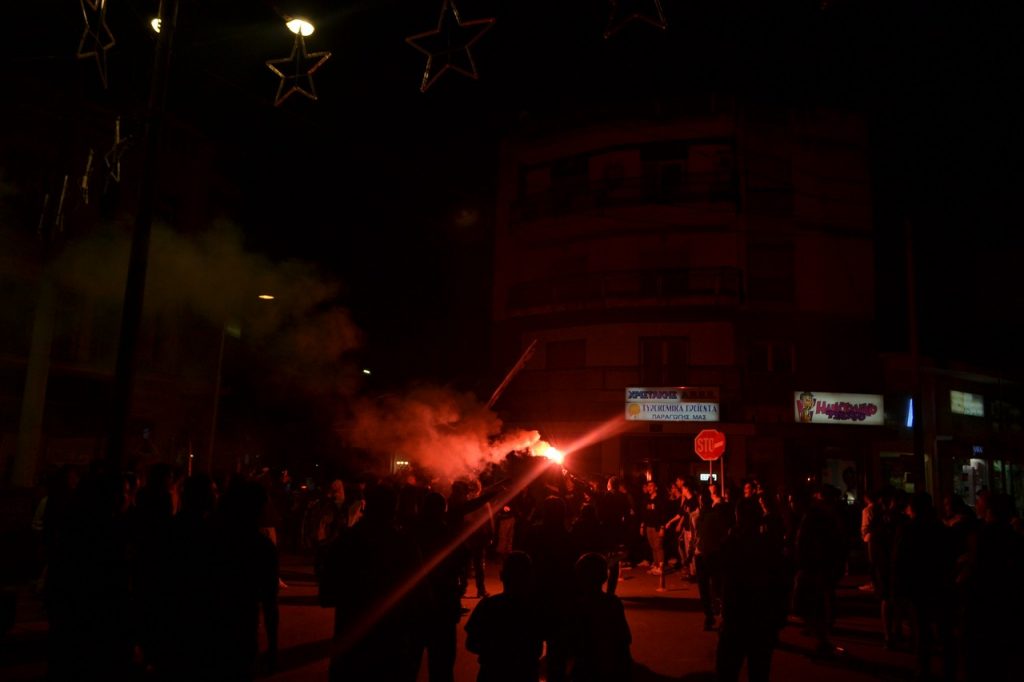Οι πανηγυρισμοί των φίλων του ΠΑΟΚ στην Έδεσσα για το νταμπλ