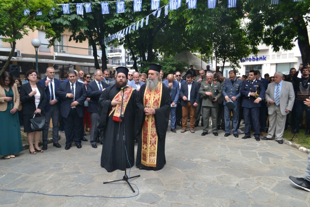 (πλούσιο φωτορεπορτάζ + βίντεο) Αν. Αντιπεριφερειάρχης Πέλλας Αθηνά Αθανασιάδου - Αηδονά: «100 χρόνια μετά στεκόμαστε με ευγνωμοσύνη και σεβασμό στο μεγαλείο της θυσίας των Ποντίων Προγόνων μας, αποτείνοντας ελάχιστο φόρο τιμής στην ιερή μνήμη τους»