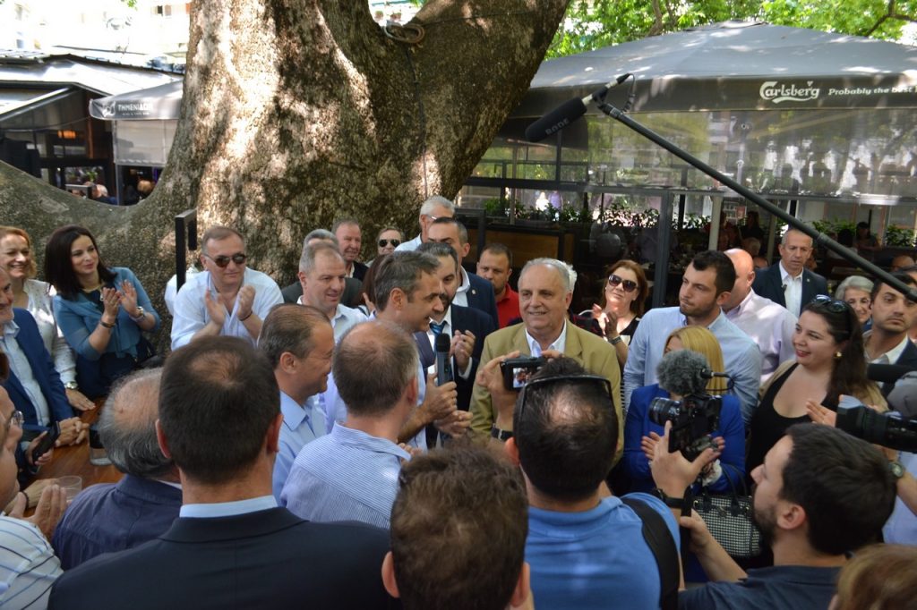 (video + photo) Θερμότατης υποδοχής έτυχε ο Πρόεδρος της Νέας Δημοκρατίας στην Έδεσσα Κυριάκος Μητσοτάκης