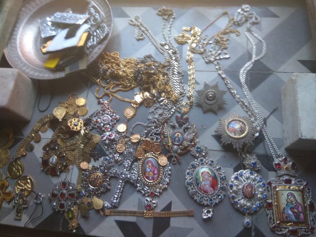 Άμεσα συνελήφθη 56χρονος στο Άγιο Όρος που αφαίρεσε τάματα και αφιερώματα από εικόνα Ιεράς Μονής