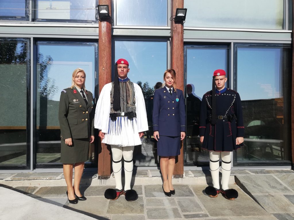 Ξεκίνησε η Έκθεση για την Ευζωνική Στολή