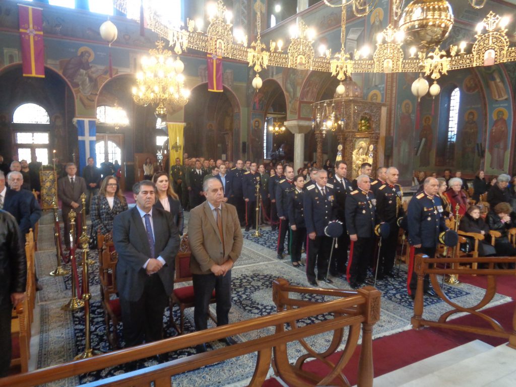 Με τη συμμετοχή πλήθους κόσμου και ανοικτή έκθεση οπλικών συστημάτων ο εορτασμός της Ημέρας των Ενόπλων Δυνάμεων στην Έδεσσα, έδρα της ΠΕ Πέλλας