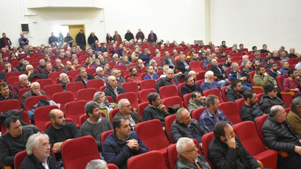 ΣΥΣΚΕΨΗ στη ΝΙΚΑΙΑΣ-ΛΑΡΙΣΑΣ για ΠΑΝΕΛΛΑΔΙΚΟ ΣΥΝΤΟΝΙΣΜΟ του ΑΓΩΝΑ των ΑΓΡΟΤΙΚΩΝ ΜΠΛΟΚΩΝ