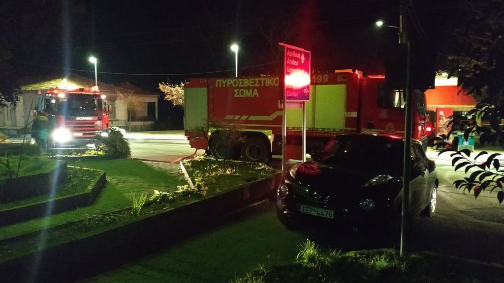 Φωτιά στον Σιδηροδρομικό Σταθμό Έδεσσας αργά το απόγευμα - Άμεση η παρέμβαση της πυροσβεστικής Υπηρεσίας μας
