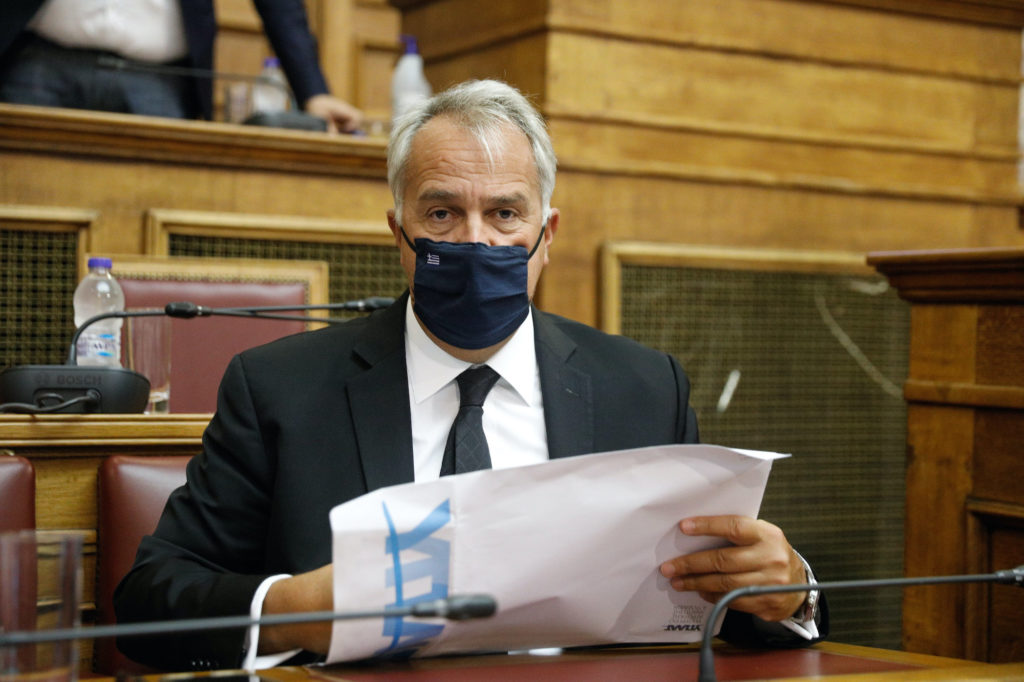 Αυστηροποίηση των ποινών για τους βασανιστές ζώων φέρνει ο ΥπΑΑΤ, Μάκης Βορίδης στη Βουλή