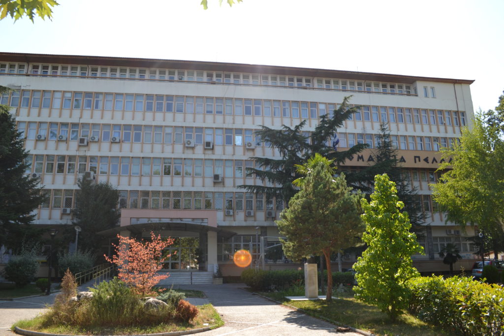 Αντιπεριφερειάρχης Πέλλας Δάνης Τζαμτζής: «Η λειτουργία των υπηρεσιών με κλείσιμο ραντεβού είναι υποχρεωτική, σύμφωνα με τις τρέχουσες νομοθετικές ρυθμίσεις και για όσο η Πέλλα εντάσσεται στις περιοχές με υψηλό επιδημιολογικό επίπεδο»