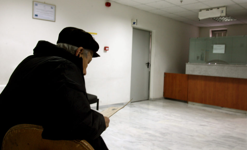 Πρόστιμο «Μητσοτάκη» : Πότε ξεκινάει - Πώς θα εντοπιστούν οι ανεμβολίαστοι 60άρηδες