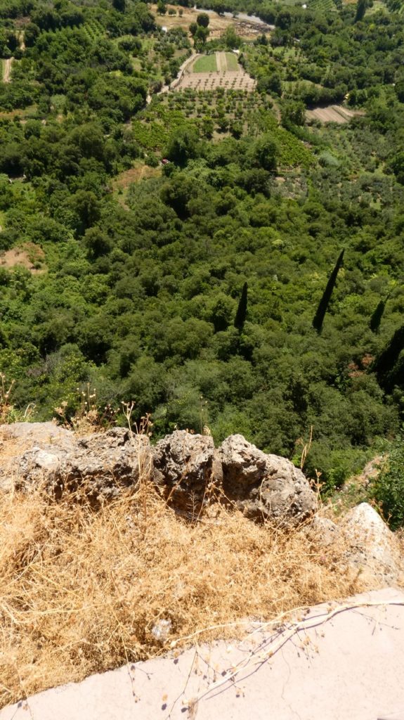 Τραγωδία στην Έδεσσα : Βουτιά θανάτου για 49χρονο από τον Ψηλό Βράχο