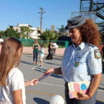 Διανομή φυλλαδίων σε σχολεία 4 από 6