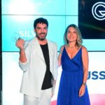Ο Ιάκωβος Γκόγκουα, ιατρός CEO & Co Founder της GM Cinic – παραλαμβάνει το χρυσό βραβείο για Best Attiki Independent Derma Clinic