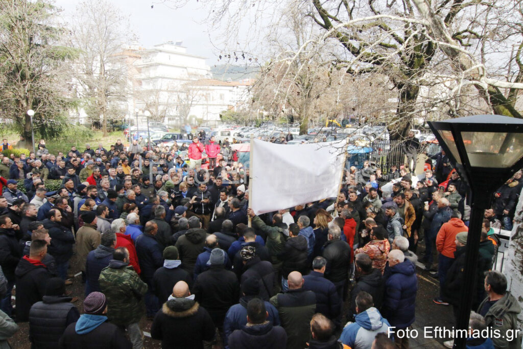 ΟΜΟΦΩΝΟ ΨΗΦΙΣΜΑ ΔΗΜΟΤΙΚΟΥ ΣΥΜΒΟΥΛΙΟΥ ΕΔΕΣΣΑΣ ΓΙΑ ΤΗ ΣΤΗΡΙΞΗ ΤΩΝ ΑΓΡΟΤΩΝ ΤΟΥ ΔΗΜΟΥ ΕΔΕΣΣΑΣ
