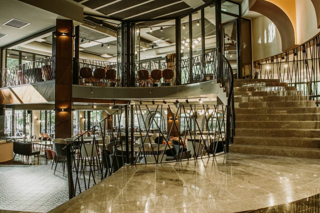 Ο Πολυχώρος Καταρράκτες αναζητά προσωπικό