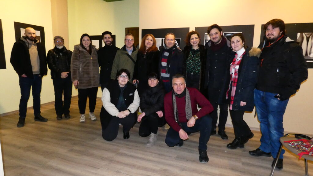 Με μεγάλη επιτυχία τα εγκαίνια της πρώτης κοινής έκθεσης φωτογραφίας των ομάδων Φωτογραφίας Έδεσσας και Βέροιας