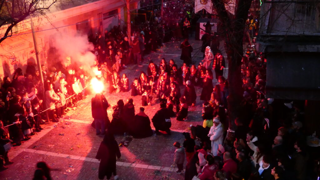 Εδεσσαϊκό Καρναβάλι 2023 : Η διάθεση για σάτιρα και το πολύ κέφι των καρναβαλιστών μας τράβηξαν τα βλέμματα