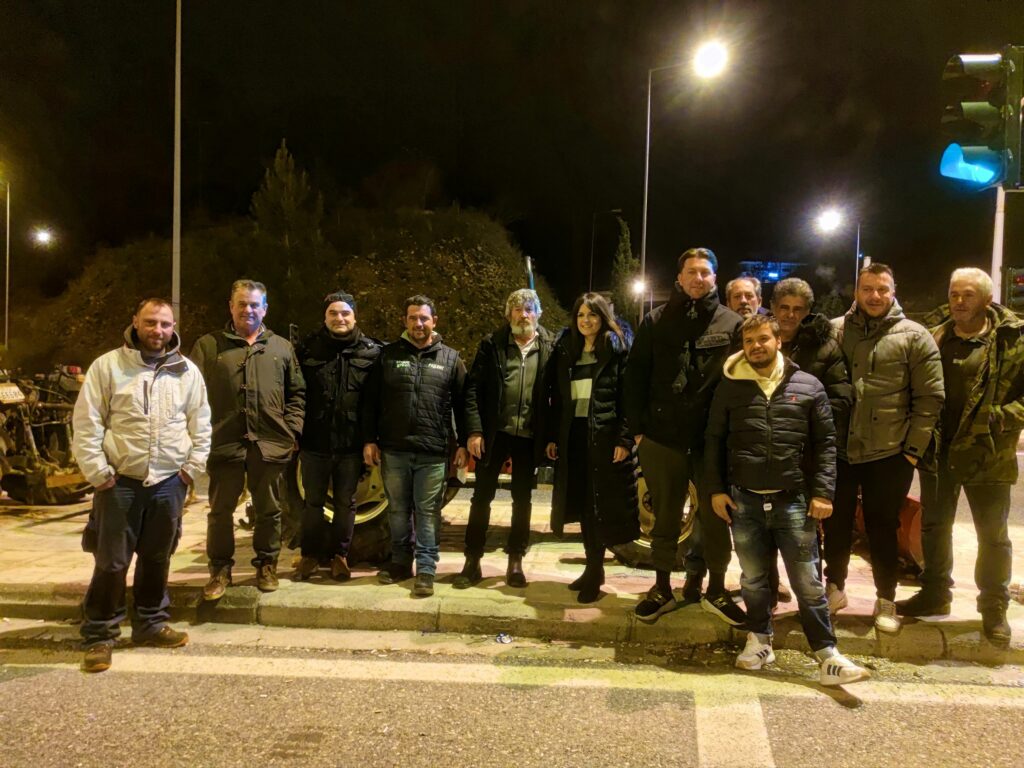 Επίσκεψη Εμπορικού Συλλόγου στους αγρότες