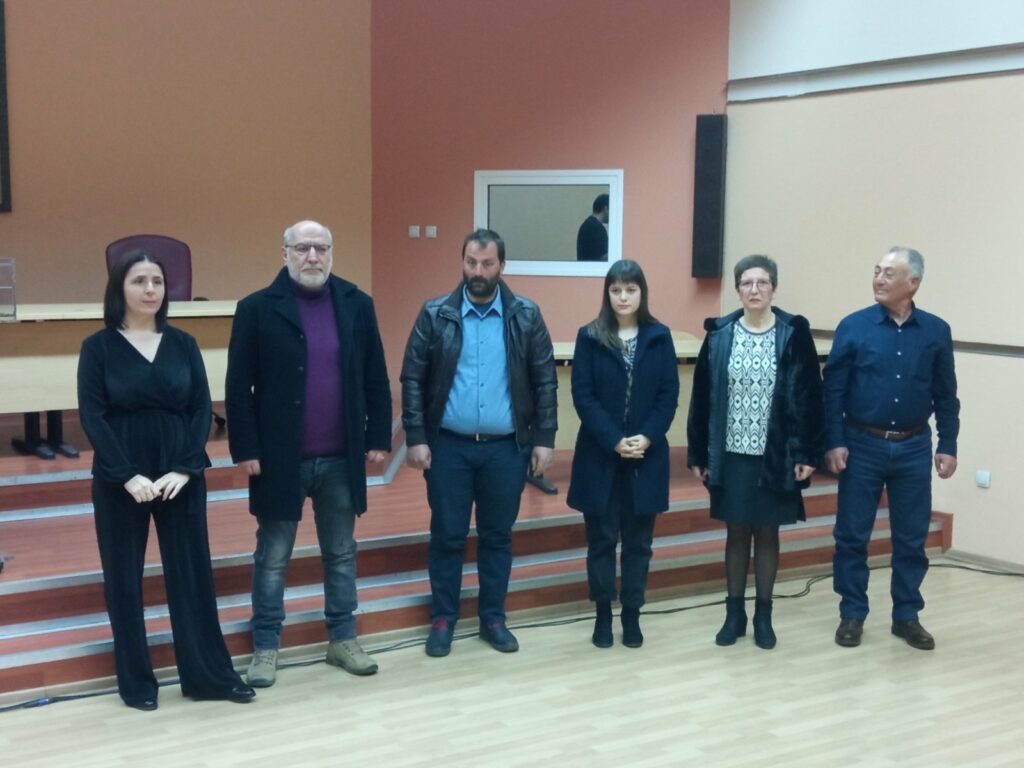 ΠΑΡΟΥΣΙΑΣΗ του ΨΗΦΟΔΕΛΤΙΟΥ του ΚΚΕ στην ΠΕΛΛΑ