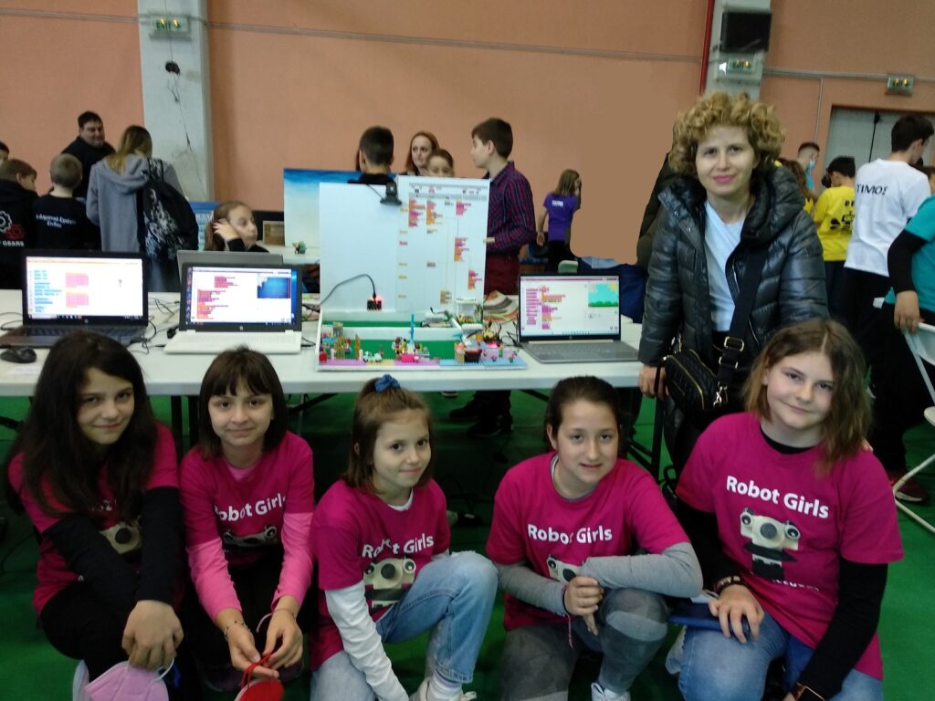 Robot Girls στον τελικό του Πανελλήνιου Διαγωνισμού Ρομποτικής