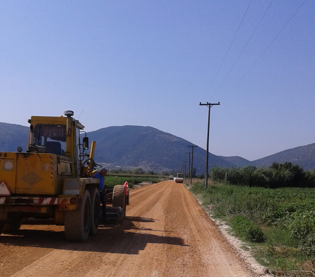 Έγκριση υπογραφής σύμβασης των υποέργων: «Ασφαλτόστρωση αγροτικών δρόμων Κοινοτήτων Ανύδρου Λουτροχωρίου Δήμου Σκύδρας»