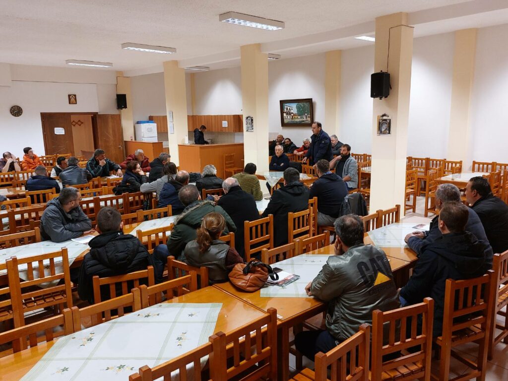 ΣΥΣΚΕΨΕΙΣ με ΑΓΡΟΤΕΣ της ΠΕΛΛΑΣ του ΥΠΟΨΗΦΙΟΥ ΒΟΥΛΕΥΤΗ ΕΠΙΚΡΑΤΕΙΑΣ του ΚΚΕ ΡΙΖΟΥ ΜΑΡΟΥΔΑ