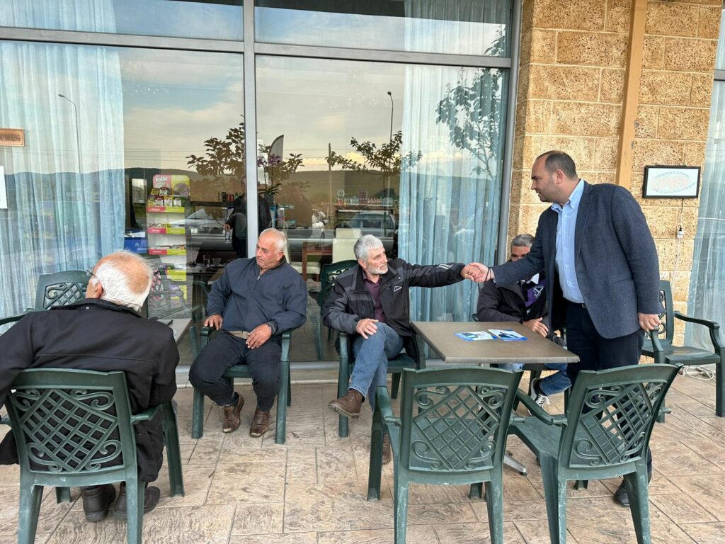 Σε τοπικές κοινότητες της Αλμωπίας ο Λάκης Βασιλειάδης