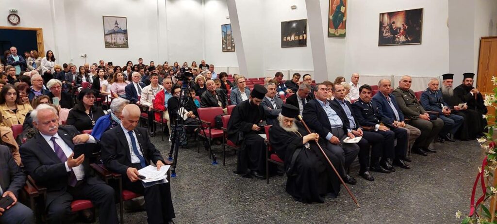 ΓΙΩΡΓΟΣ ΚΑΡΑΣΜΑΝΗΣ: ΧΑΙΡΕΤΙΣΜΟΣ ΣΤΙΣ ΕΚΔΗΛΩΣΕΙΣ ΒΡΑΒΕΥΣΗΣ ΑΡΙΣΤΟΥΧΩΝ ΜΑΘΗΤΩΝ ΠΟΛΥΤΕΚΝΩΝ ΟΙΚΟΓΕΝΕΙΩΝ ΕΠΙΤΥΧΟΝΤΩΝ ΣΤΑ ΑΕΙ ΚΑΙ ΝΕΩΝ ΠΟΛΥΤΕΚΝΩΝ ΜΗΤΕΡΩΝ