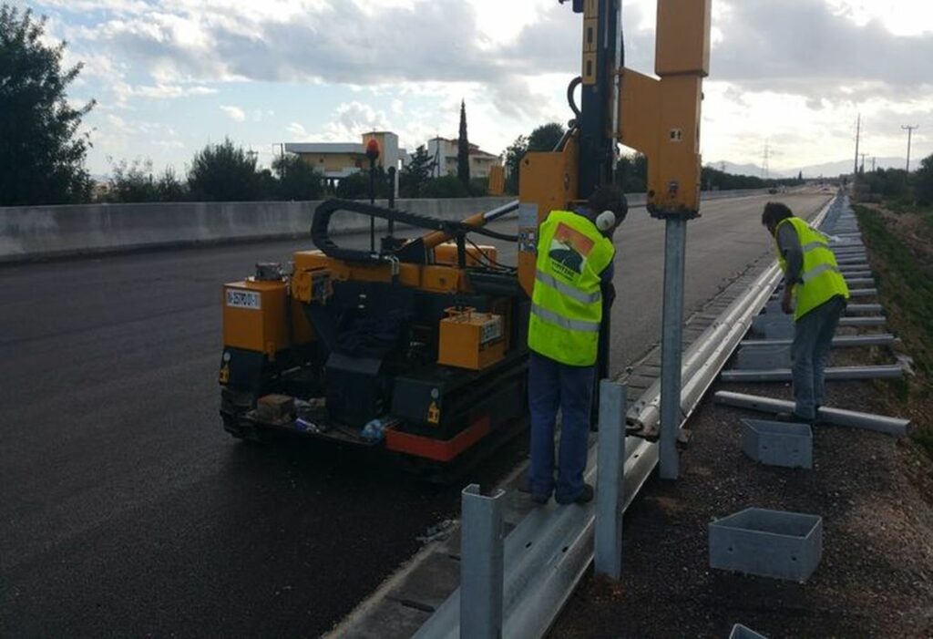 Εργασίες αντικατάστασης στηθαίων ασφαλείας στην Εθνική Οδό 2 Θεσσαλονίκης – Έδεσσας από την Περιφέρεια Κεντρικής Μακεδονίας