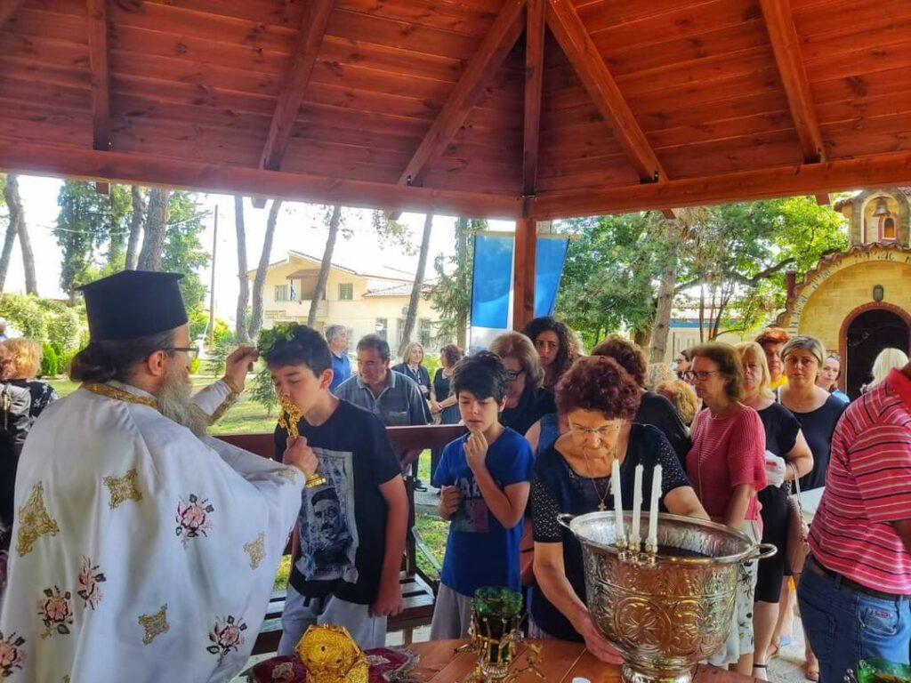 Εορτασμός Αγίων Αναργύρων & αγιασμός στο κιόσκι στην Πλατάνη