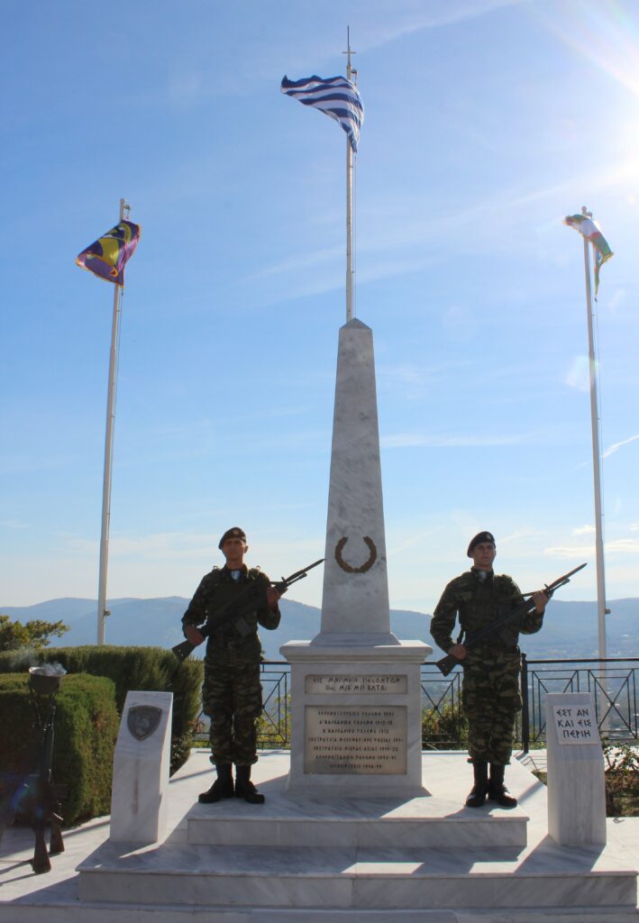 Με κάθε λαμπρότητα και επισημότητα εορτάστηκαν τα Εισόδια της Θεοτόκου και η Ημέρα των Ενόπλων Δυνάμεων