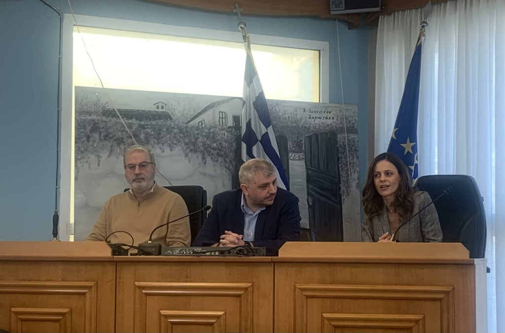 H Έφη Αχτσιόγλου στην Αλμωπία - Συναντήθηκε με Δήμαρχο Αλμωπίας, αγροτικούς φορείς και ξενοδόχους