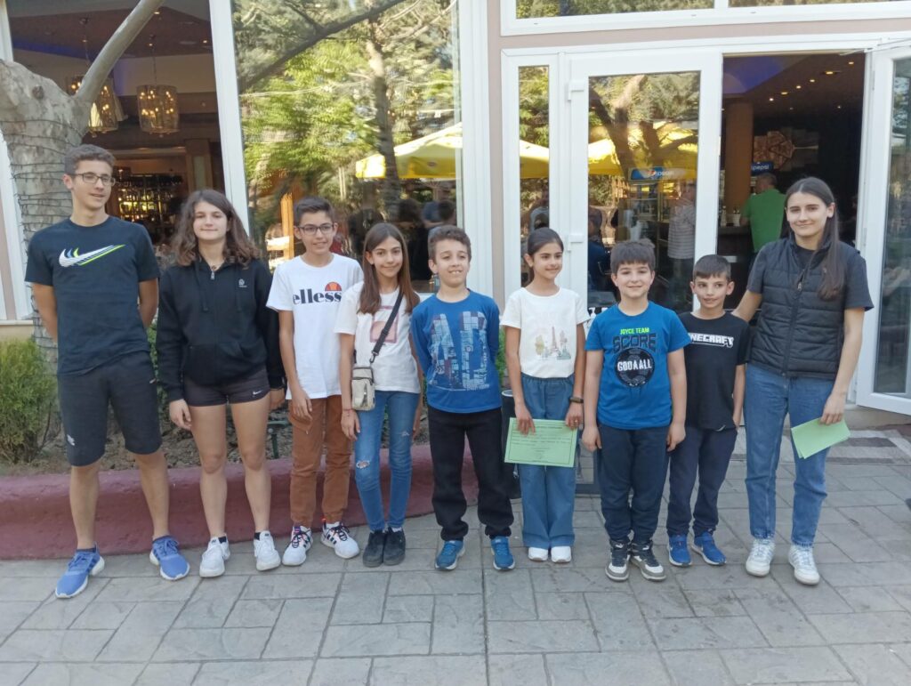 ΣΗΜΑΝΤΙΚΕΣ ΔΙΑΚΡΙΣΕΙΣ ΚΑΙ ΜΕΤΑΛΛΙΑ ΓΙΑ ΤΟΥΣ ΕΔΕΣΣΑΙΟΥΣ ΜΑΘΗΤΕΣ ΣΤΟ ΑΤΟΜΙΚΟ ΠΡΩΤΑΘΛΗΜΑ ΣΚΑΚΙΟΥ ΚΕΝΤΡΟΔΥΤΙΚΗΣ ΜΑΚΕΔΟΝΙΑΣ