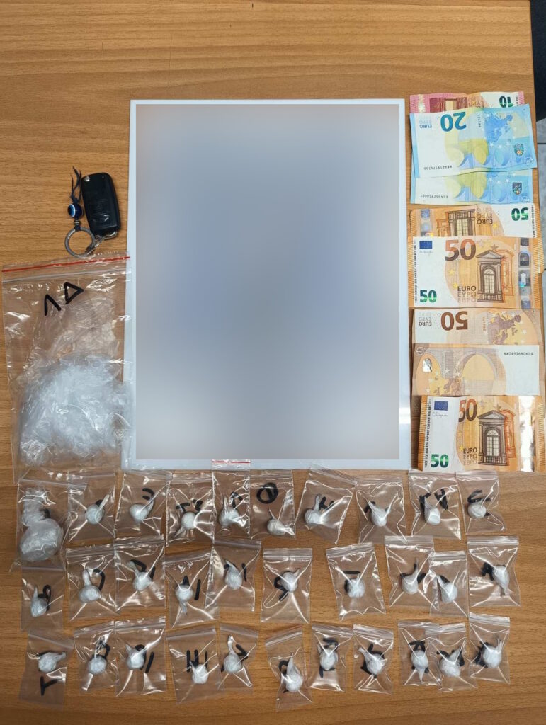 Από το Τμήμα Ασφάλειας Πολυγύρου συνελήφθη ένα άτομο για διακίνηση, μεταφορά και κατοχή ναρκωτικών