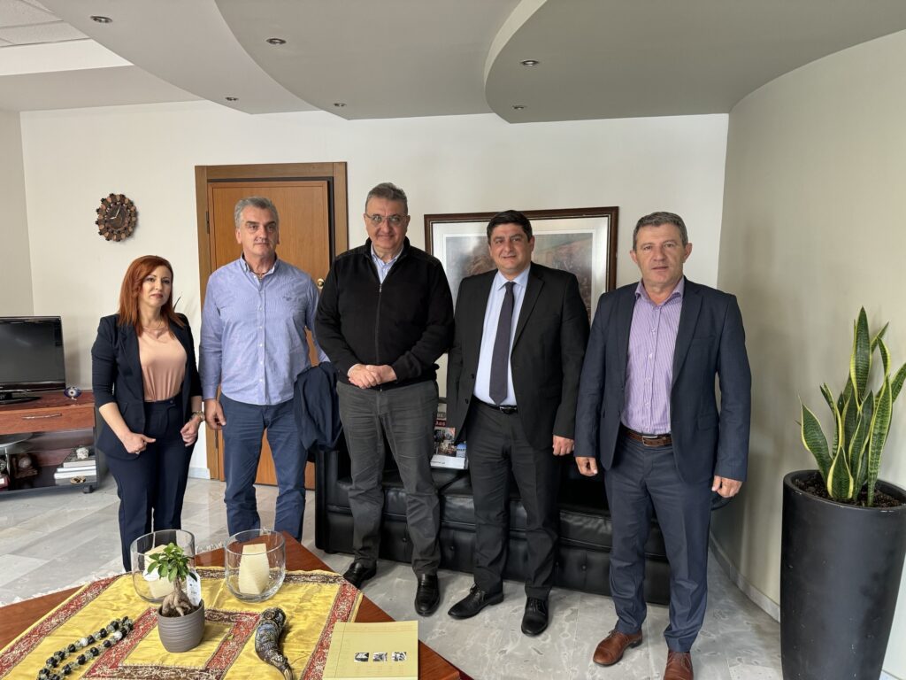 Τον Δήμαρχο Πέλλας Στάθη Φουντουκίδη επισκέφθηκε σήμερα το πρωί ο υποψήφιος ευρωβουλευτής της ΝΔ Αθανάσιος Εξαδάκτυλος