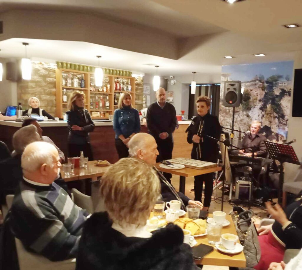 Μελωδική και ζεστή η κοπή της Βασιλόπιτας του Πολιτιστικού Συλλόγου ΒΑΡΟΣΙ