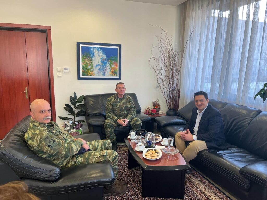 Εθιμοτυπική επίσκεψη του Διοικητή της IIας Μ/Κ Μεραρχίας Πεζικού στο Δημαρχείο Έδεσσας